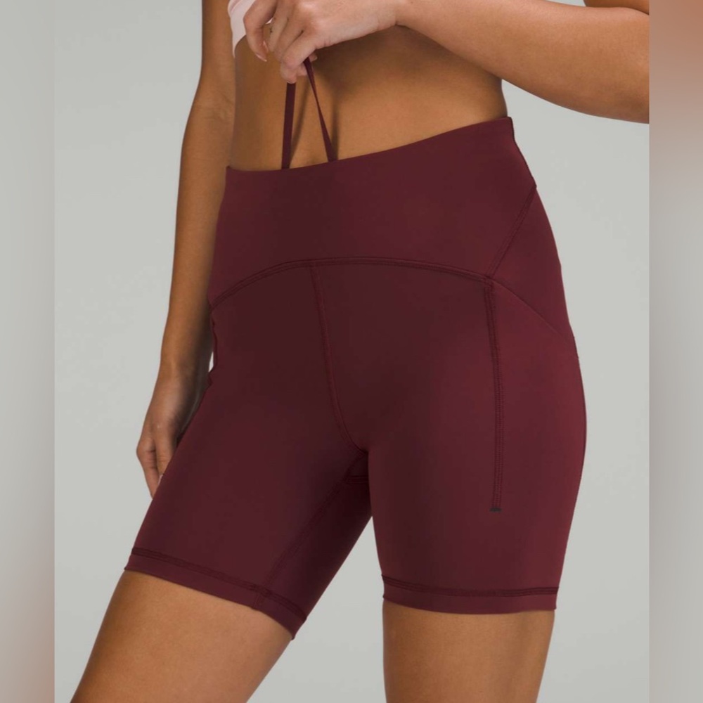 Lululemon NWT Power Thru High-Rise Short 6"
Red Merlot